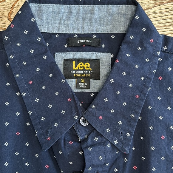 LEE PREMIUM SELECT REGULAR FIT ALL PURPOSE SHORT SLEEVE BUTTON DOWN SHIRT XL - Picture 2 of 8